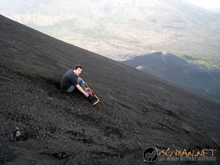 Сноуборд върху вулкан