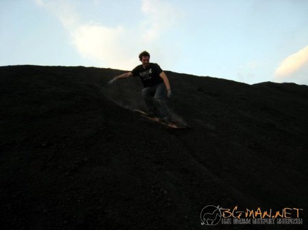 Сноуборд върху вулкан