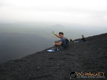 Сноуборд върху вулкан