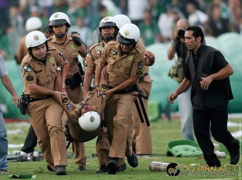 Войната на футболните фанатици в Бразилия